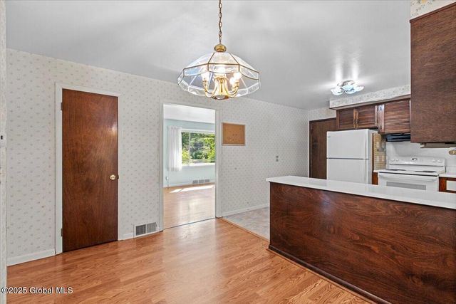 42 Brockley Drive, Bethlehem, NY 12054