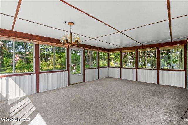 42 Brockley Drive, Bethlehem, NY 12054