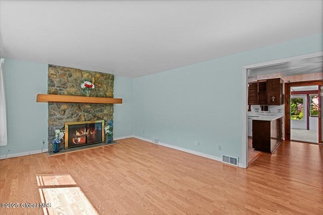 42 Brockley Drive, Bethlehem, NY 12054