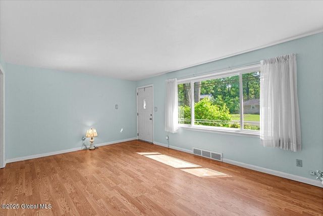42 Brockley Drive, Bethlehem, NY 12054