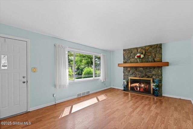42 Brockley Drive, Bethlehem, NY 12054