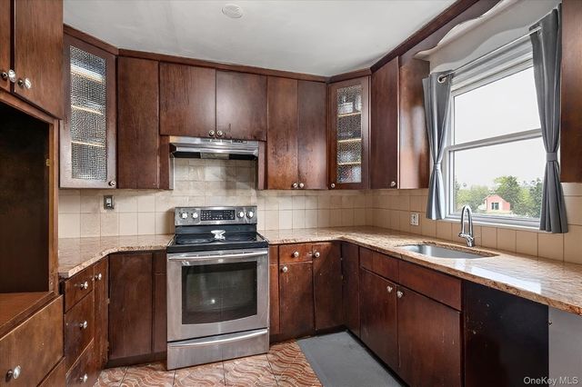 188 Beechwood Avenue, Roosevelt, NY 11575