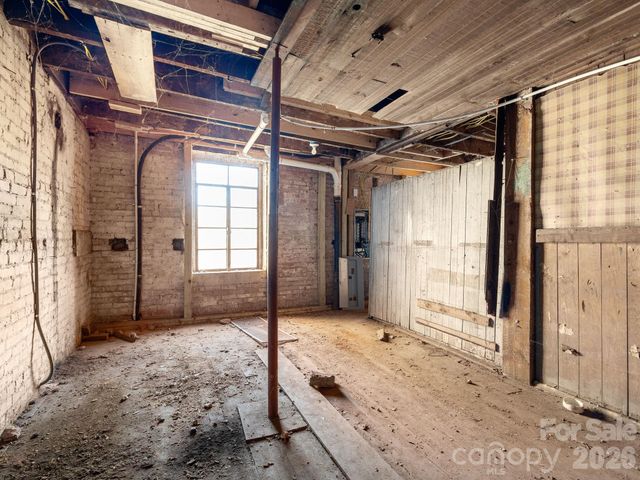 55 S Trade Street, Tryon, NC 28782