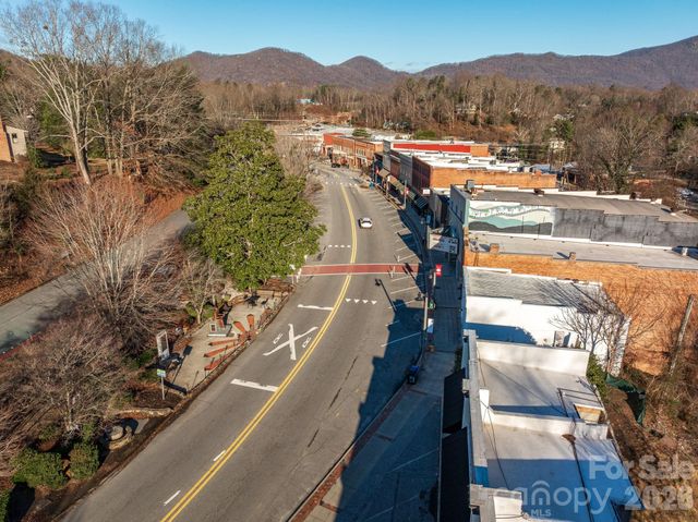 55 S Trade Street, Tryon, NC 28782