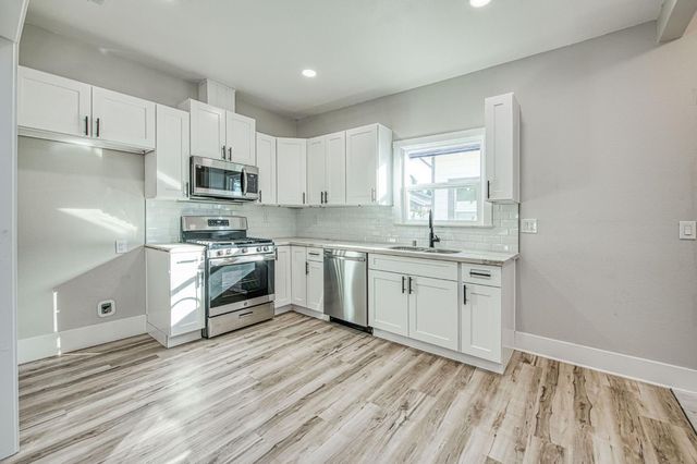 827 B Street, Fresno, CA 93706