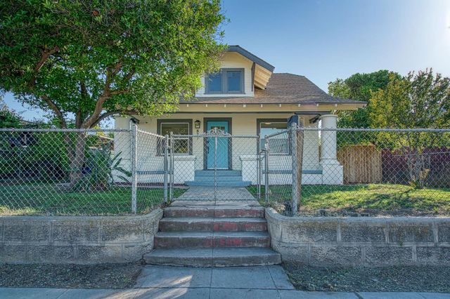 827 B Street, Fresno, CA 93706
