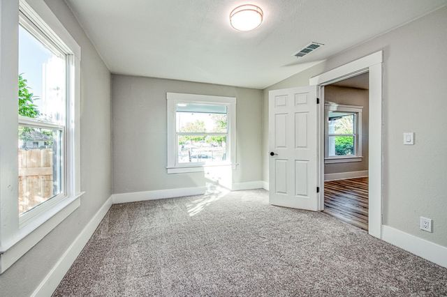 827 B Street, Fresno, CA 93706