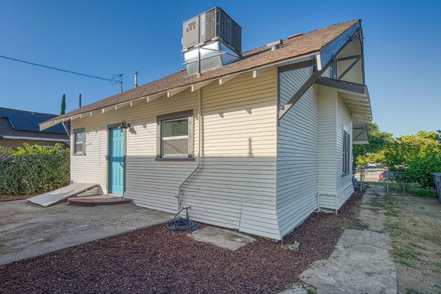 827 B Street, Fresno, CA 93706