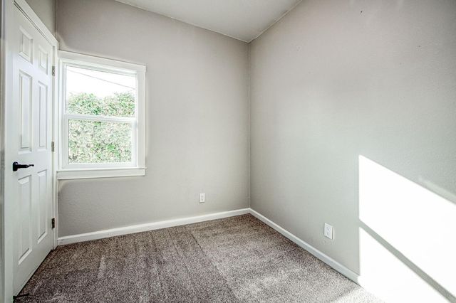 827 B Street, Fresno, CA 93706