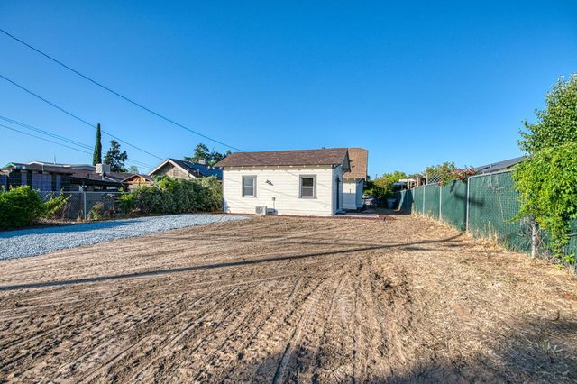 827 B Street, Fresno, CA 93706