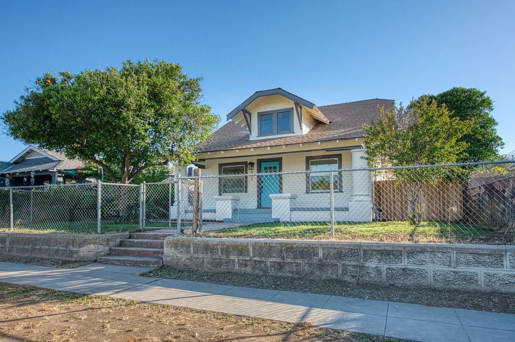 827 B Street, Fresno, CA 93706