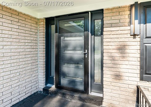27426 Marshall Street, Southfield, MI 48076