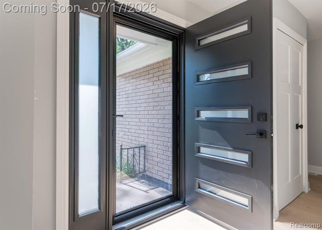 27426 Marshall Street, Southfield, MI 48076