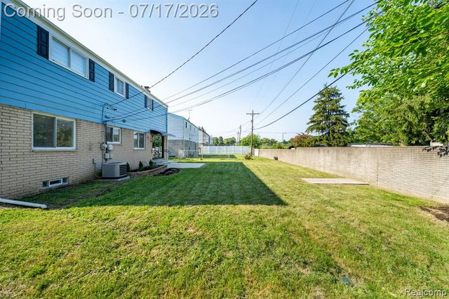 27426 Marshall Street, Southfield, MI 48076