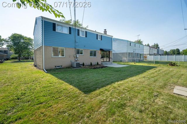 27426 Marshall Street, Southfield, MI 48076