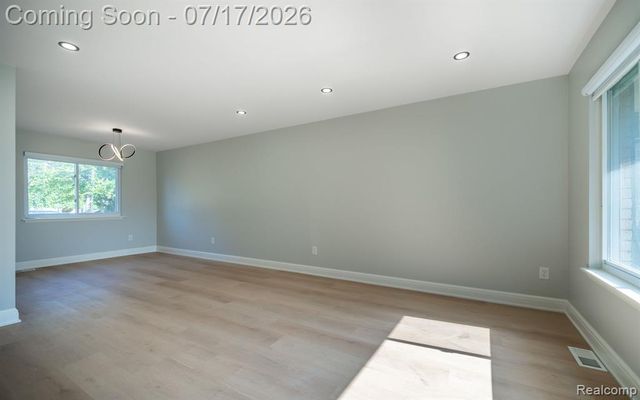 27426 Marshall Street, Southfield, MI 48076