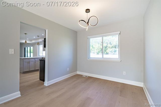 27426 Marshall Street, Southfield, MI 48076