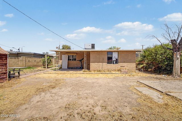 6909 W Wolf Street, Phoenix, AZ 85033