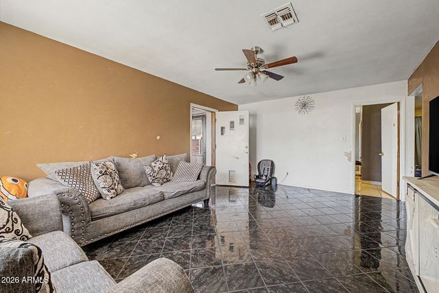 6909 W Wolf Street, Phoenix, AZ 85033