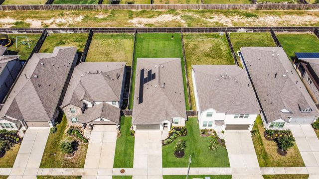 2450 Rosemary Sage Drive, Brookshire, TX 77423