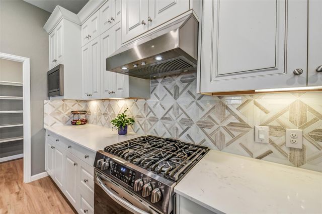 2450 Rosemary Sage Drive, Brookshire, TX 77423