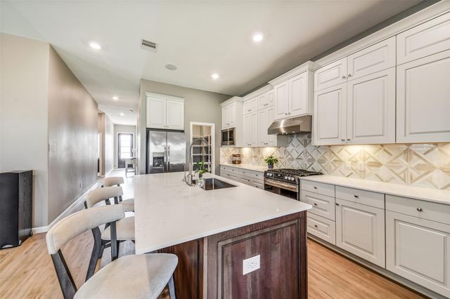 2450 Rosemary Sage Drive, Brookshire, TX 77423