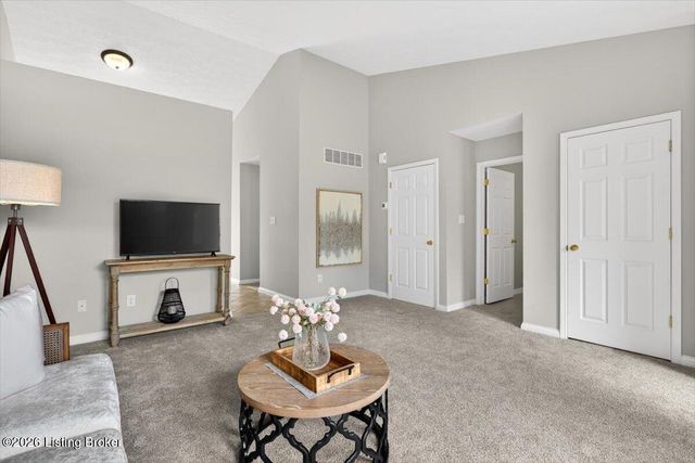 3212 Stony Farm Dr, Jeffersontown, KY 40299