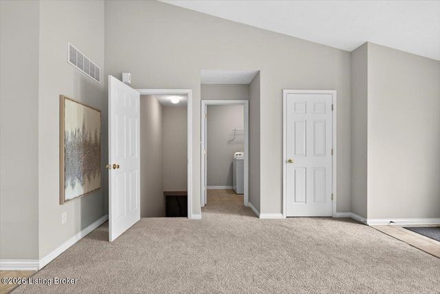3212 Stony Farm Dr, Jeffersontown, KY 40299