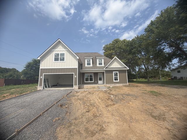 565 Hiwassee Rd, Lebanon, TN 37087