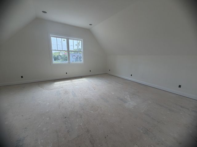 565 Hiwassee Rd, Lebanon, TN 37087