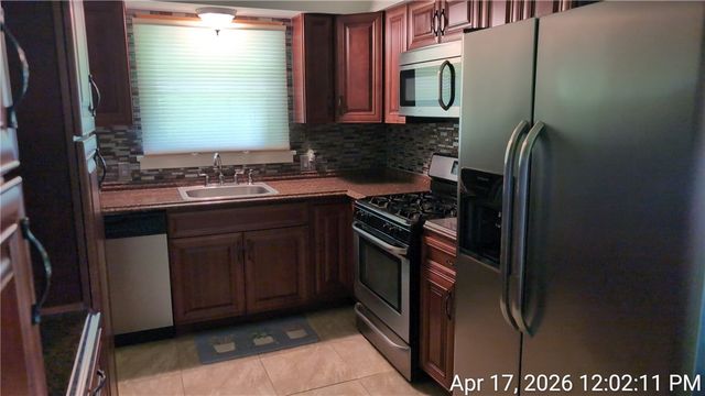 1011 Fourth St, Canonsburg, PA 15317