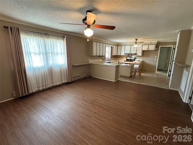 419 E Pigg Street, Pageland, SC 29728
