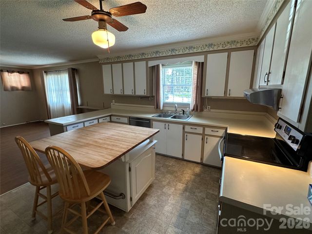 419 E Pigg Street, Pageland, SC 29728