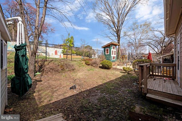 3206 BUNKER HILL RD, Mount Rainier, MD 20712