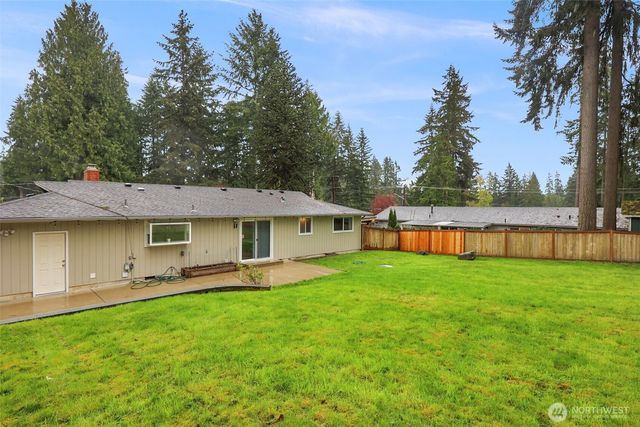 14106 Cascadian Way, Everett, WA 98208