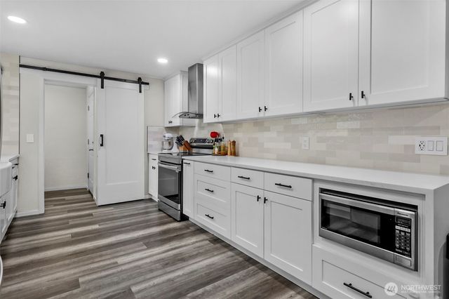 14106 Cascadian Way, Everett, WA 98208