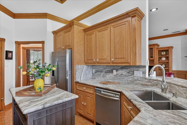 5530 N Interstate Highway 45, Ennis, TX 75119