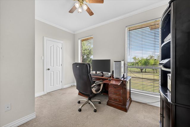 5530 N Interstate Highway 45, Ennis, TX 75119