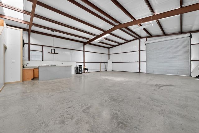 5530 N Interstate Highway 45, Ennis, TX 75119