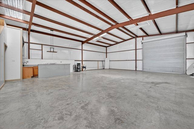 5530 N Interstate Highway 45, Ennis, TX 75119