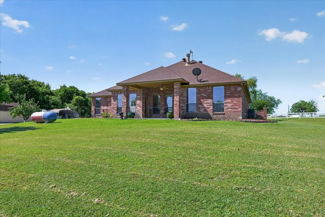 5530 N Interstate Highway 45, Ennis, TX 75119