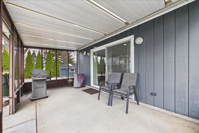 2N548 Pleasant Avenue, Glen Ellyn, IL 60137