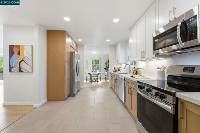 2808 Carmel Street, Oakland, CA 94602