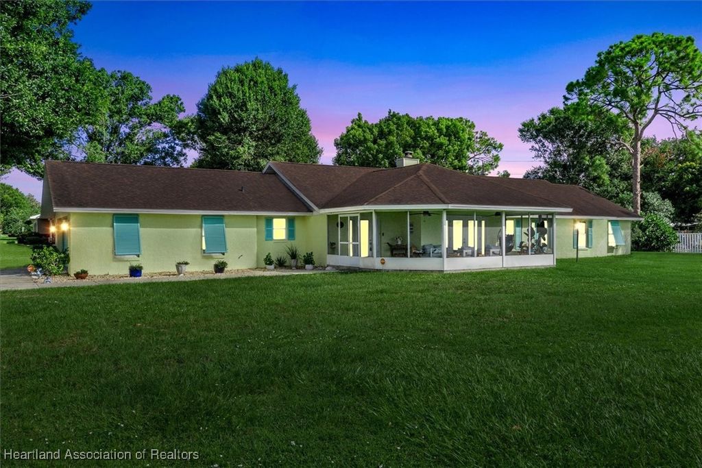 3530 Lakeview Drive, Sebring, FL 33870