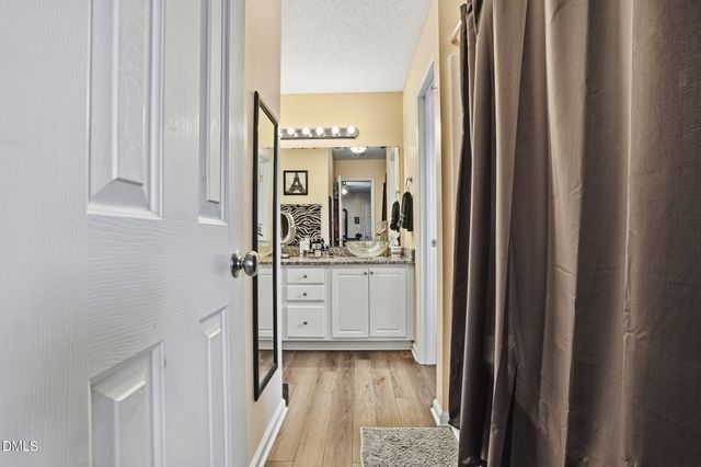 322 Saddle Ridge Drive, Willow Springs, NC 27592