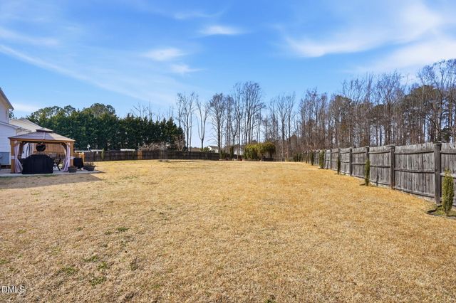 322 Saddle Ridge Drive, Willow Springs, NC 27592