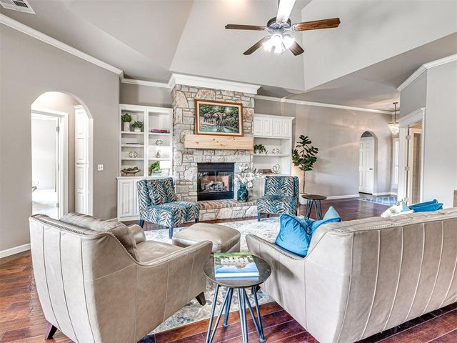 12500 Chateaux Road, Oklahoma City, OK 73142