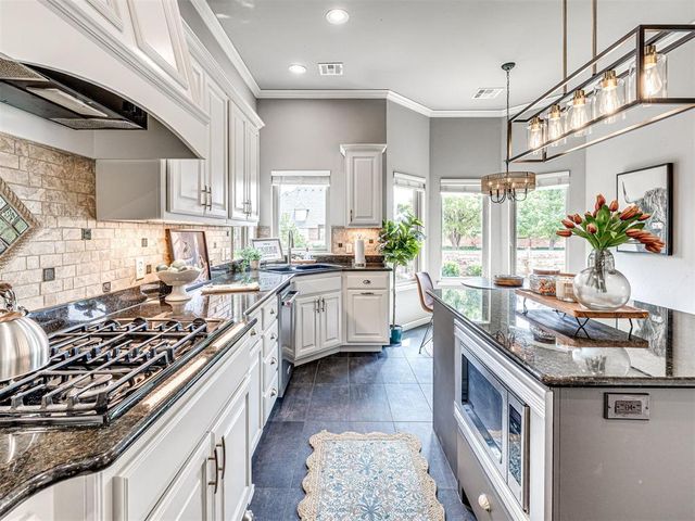 12500 Chateaux Road, Oklahoma City, OK 73142