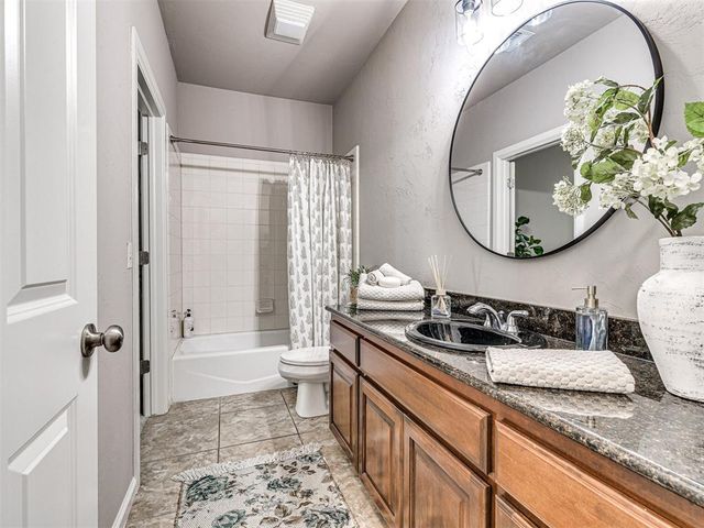 12500 Chateaux Road, Oklahoma City, OK 73142