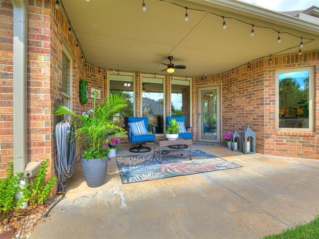 12500 Chateaux Road, Oklahoma City, OK 73142